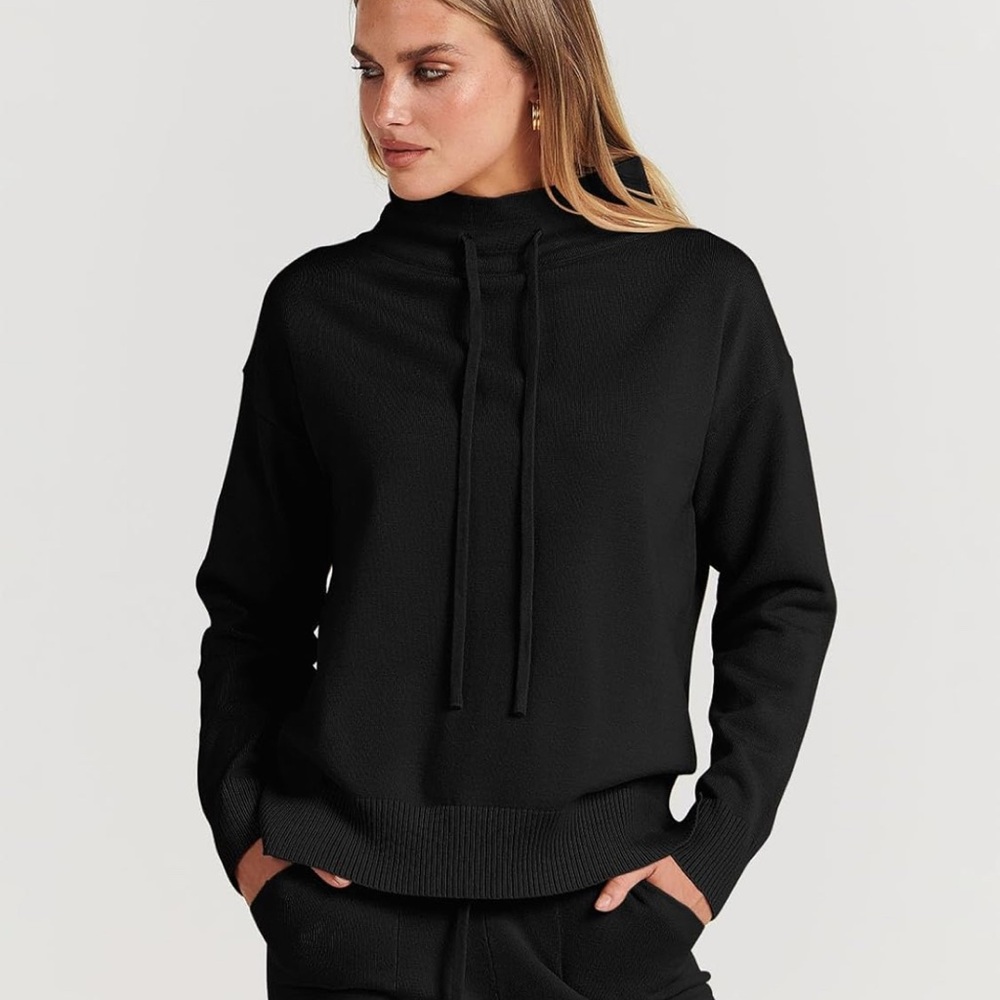 Anrabess Turtleneck Pullover with drawstrings in Black Size L NWT